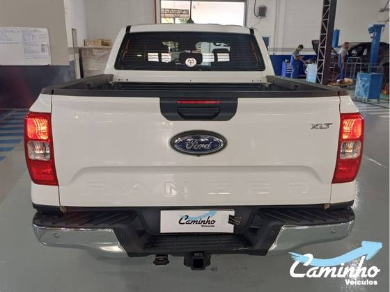 FORD RANGER 3.0 V6 TURBO DIESEL CD XLT 4X4 AUTOMÁTICO FORD RANGER 3.0 V6 TURBO DIESEL CD XLT 4X4 AUTOMÁTICO